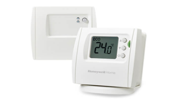 Non-programmable and digital thermostats | Resideo EMEA